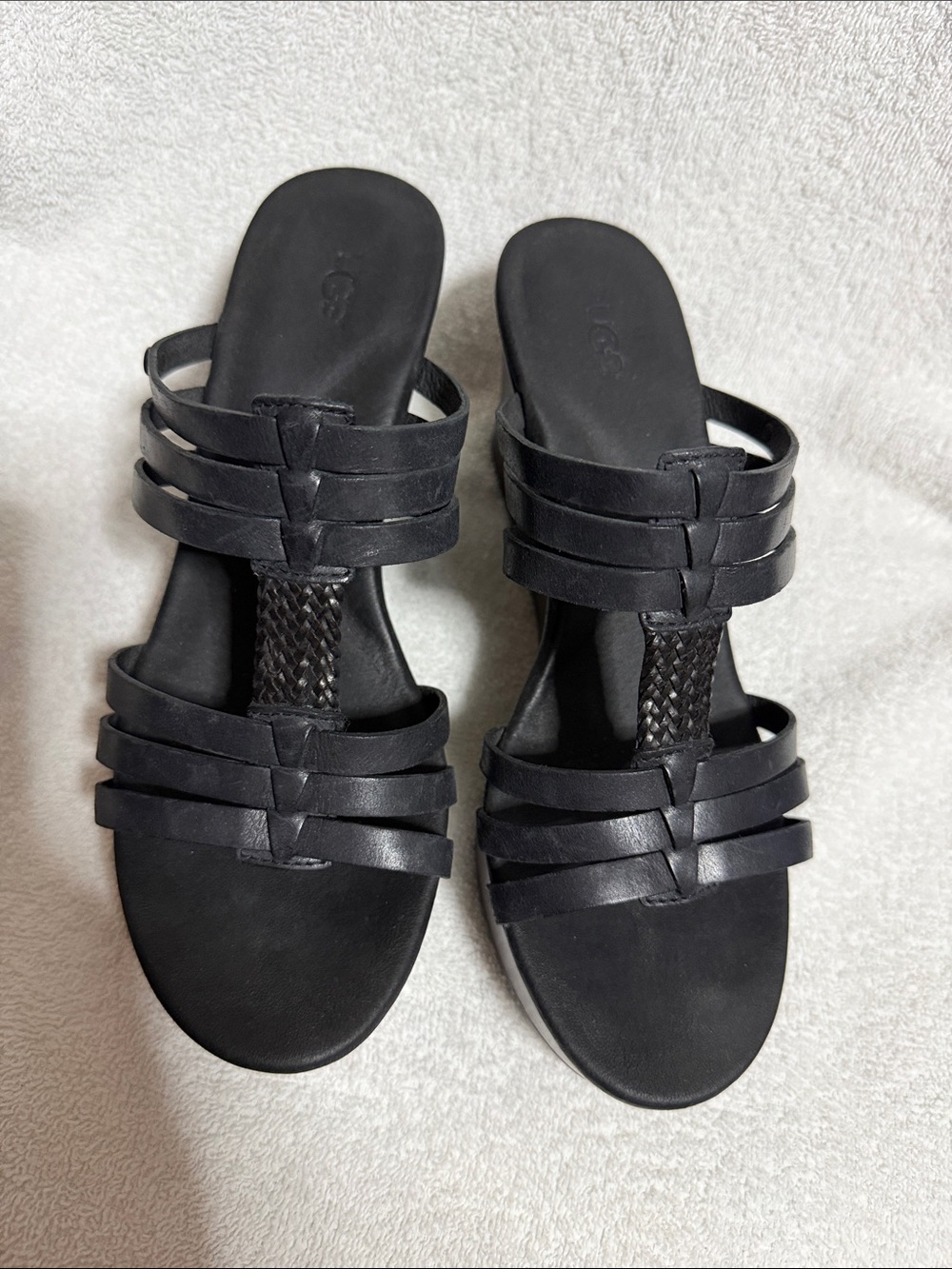 UGG Black Strappy Slide Sandals with Woven T-Detail